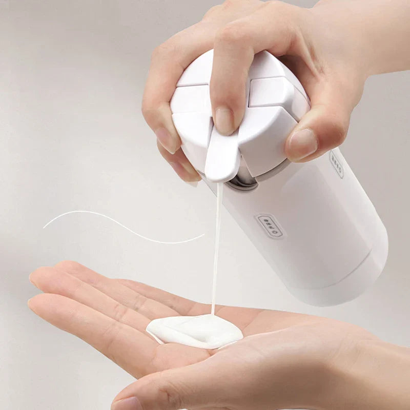 QuadFlow™ – 4-in-1 Travel Dispenser